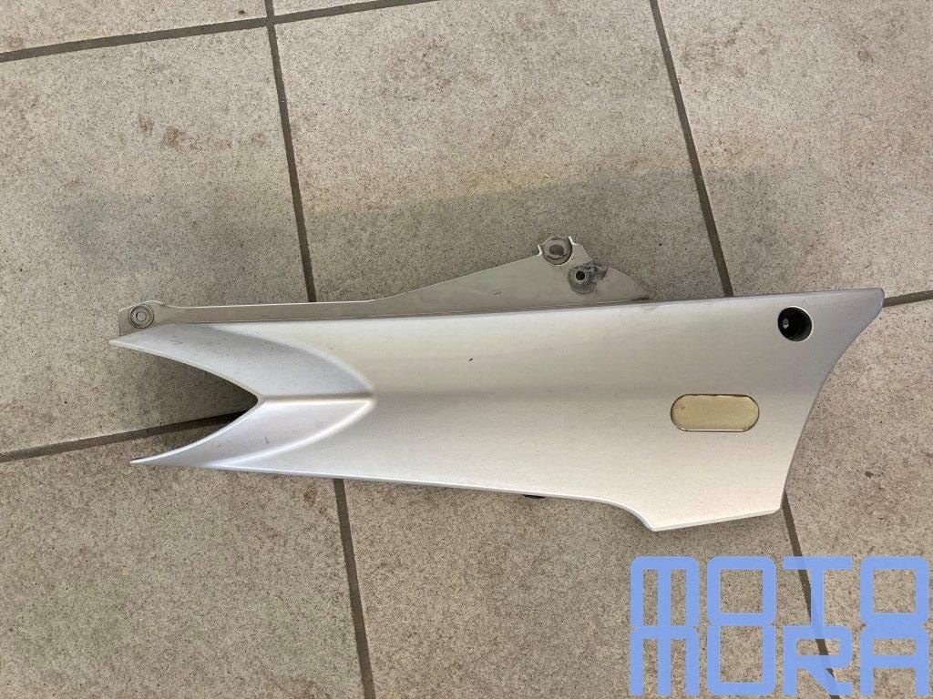 Couvre Latéral Droit pour la Yamaha FJR1300 2001 - 2002 5JW, Yamaha Motor Co., Ltd., 2500, Shingai, Iwata, Shizuoka, Japan, 438-8501