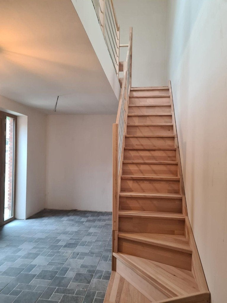 Large choix d'Escalier et garde corps en kit de stock, Bricolage & Construction, Bois & Planches, Enlèvement, Neuf, Hêtre