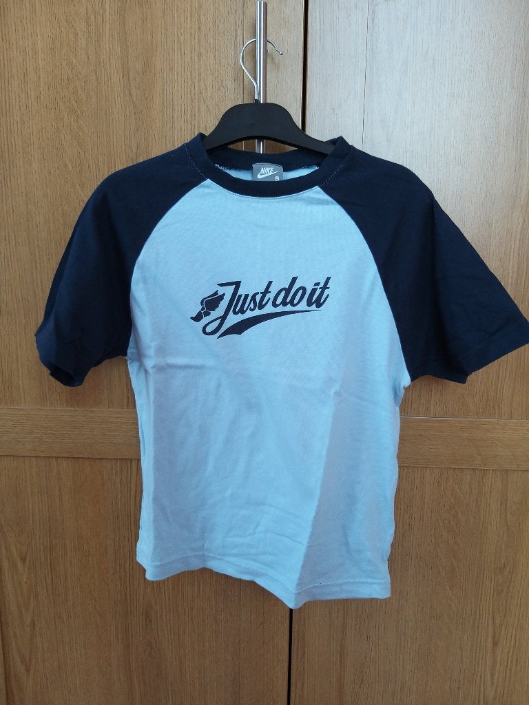 Nike T-shirt S blauw Just do it retro vintage mixed kids, Gebruikt, Jongen of Meisje, Sport- of Zwemkleding, Ophalen of Verzenden