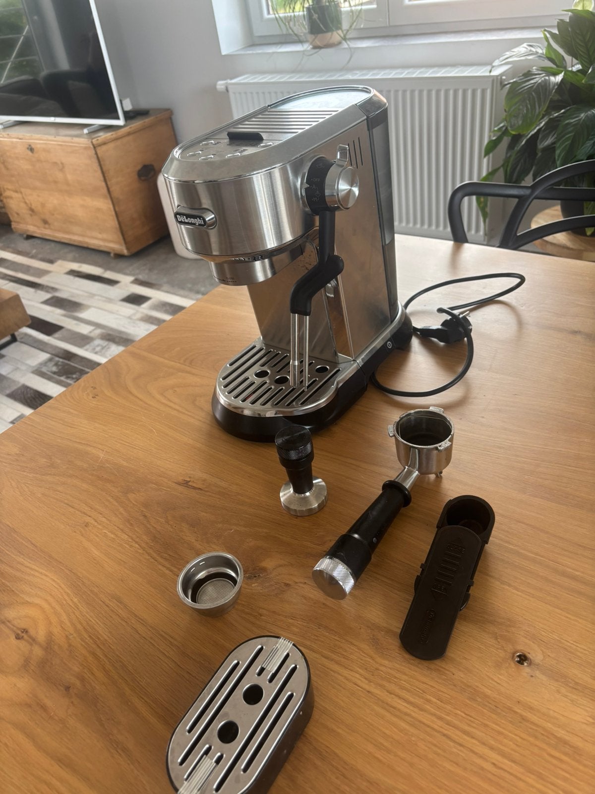 Machine a cafe delonghi, Elektronische apparatuur, Koffiezetapparaten, Ophalen, Zo goed als nieuw