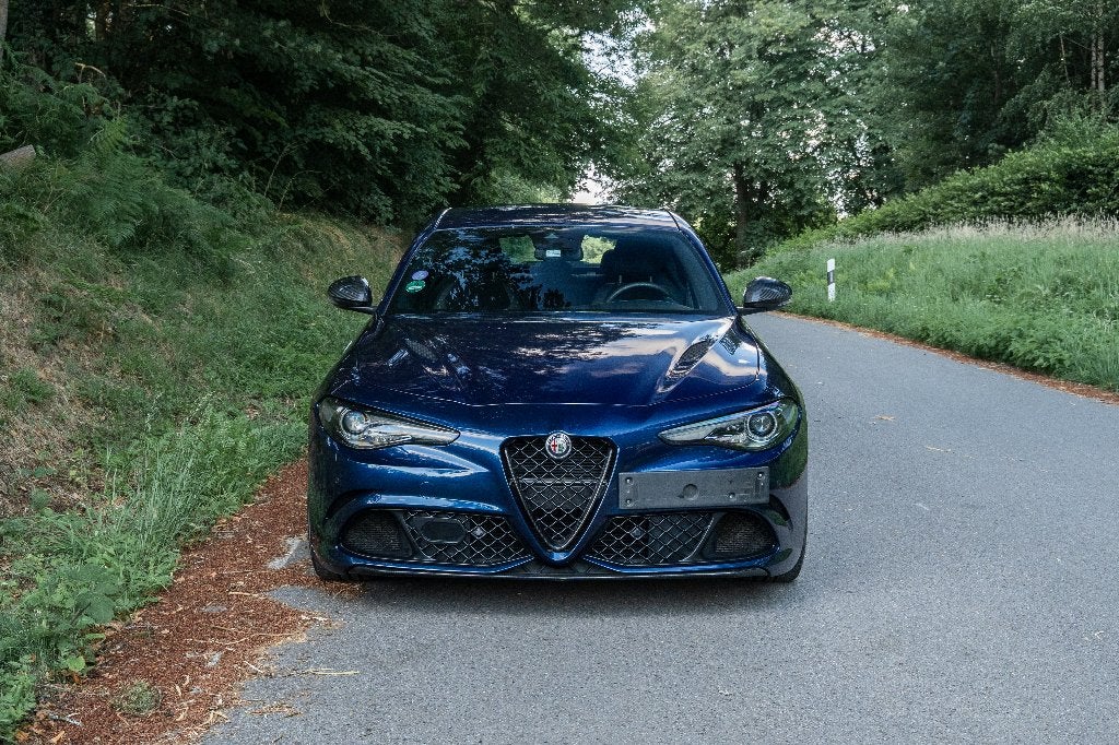 Alfa Romeo Giulia QV Quadrifoglio, Auto's, Alfa Romeo, Automaat, Achterwielaandrijving, Blauw, Alcantara