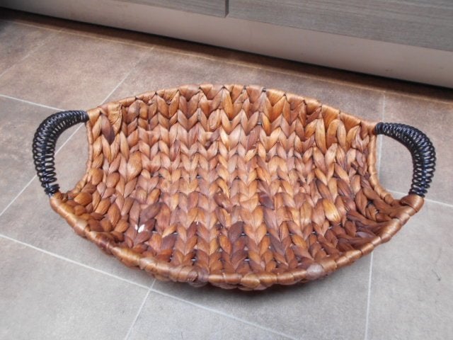 Rieten mand met zwarte handvatten, Mand, Nieuw, Ophalen of Verzenden, Riet