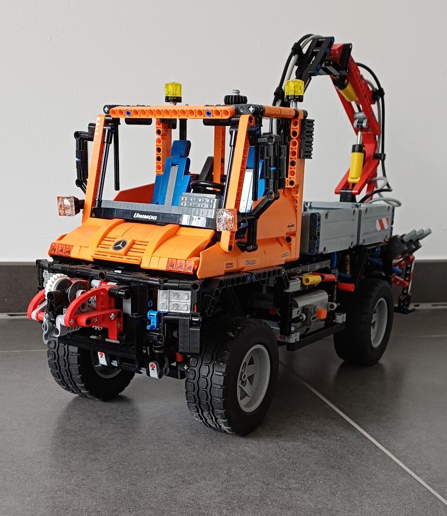 LEGO 8110 Mercedes Unimog U400, Kinderen en Baby's, Speelgoed | Duplo en Lego, Ophalen, Gebruikt, Lego, Compleet