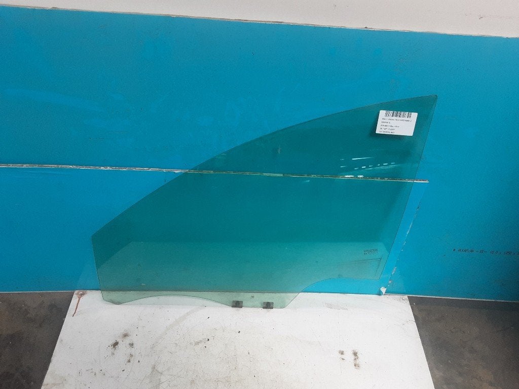 PORTIERRUIT LINKS VOOR Logan MCV II / III / Sandero Wagon, Dacia, Gebruikt, Mevr. I. Hauben, Rue de l'Espoir 34 34
4030  GRIVEGNÉE, BE