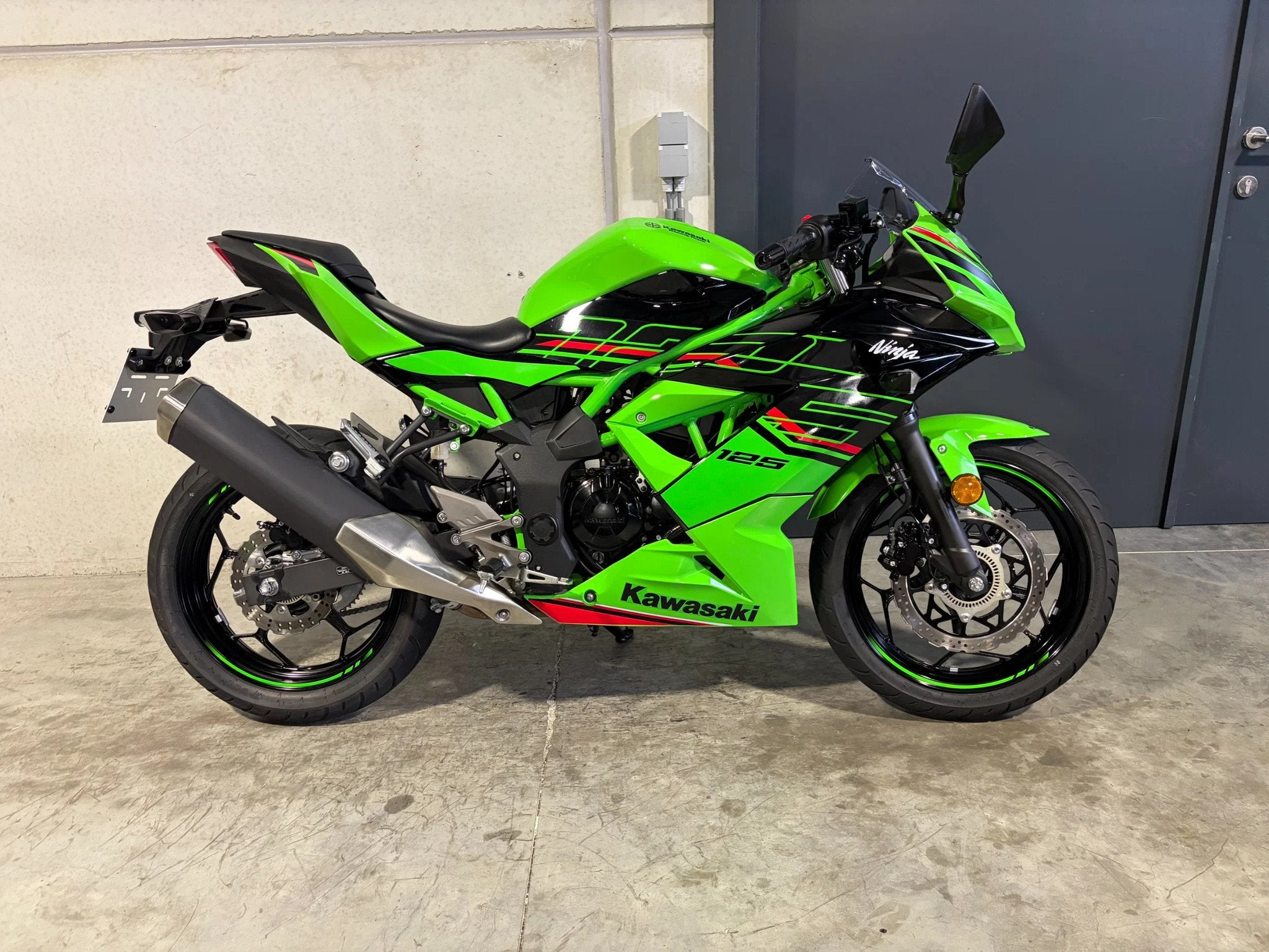 Kawasaki Ninja 125 KRT in topstaat (bj 2023), Motoren, Bedrijf, 125 cc, Overig, 11 kW of minder
