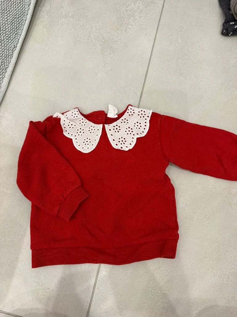 Pull H&M rouge col dentelle, Kinderen en Baby's, Babykleding | Maat 74, Meisje, H&M, Ophalen of Verzenden, Zo goed als nieuw