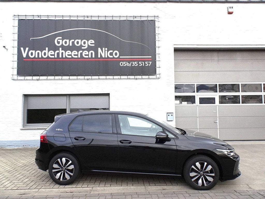 Volkswagen Golf VIII 1.5TSie Goal FULL LED,VIRTUAL,TREKHAAK,, 1800 kg, Zwart, 4 cilinders, 116 pk