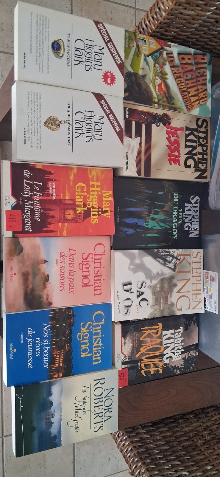 lots de livres Stephen king, Christian signol,  Mary Higgins, Livres, Partis & Groupements, Enlèvement ou Envoi