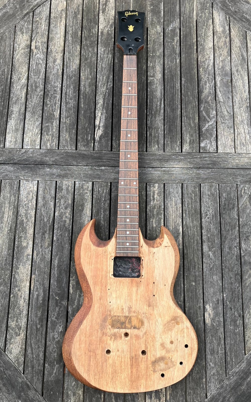 Gestripte 'body/hals' van Gibson basgitaar, Ophalen, Gebruikt, Gibson