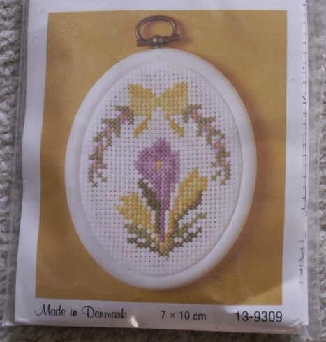 Kit complet de broderie à motif crocus avec cadre, Enlèvement ou Envoi, Neuf, Set à broder