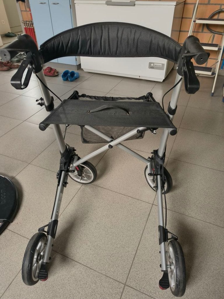 Rollator Vermeiren Quadri-light, Diversen, Ophalen of Verzenden, Lichtgewicht, Zo goed als nieuw