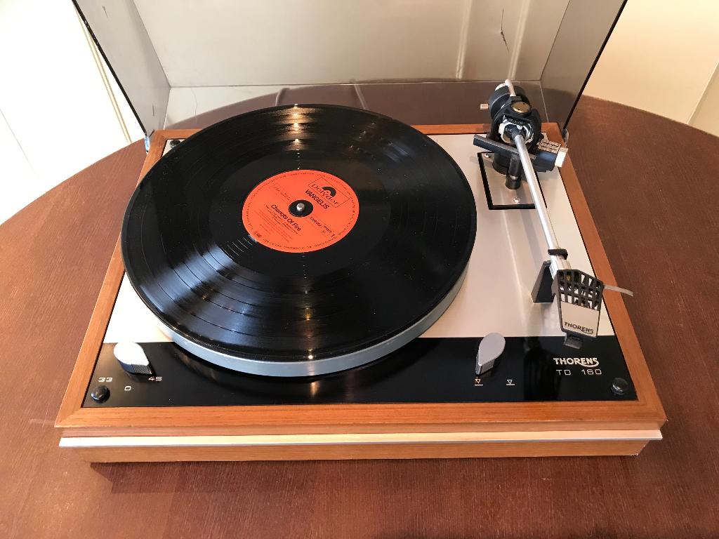 Platine Vinyle Thorens TD 160 +  lot de 130 vinyles, Enlèvement, Utilisé, Tourne-disque, Thorens