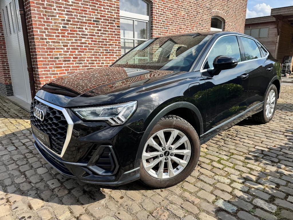 Audi Q3 Sportback 45 TFSIe Leder/ACC/LED/Camera/245pk, Auto's, Euro 6, 4 cilinders, Zwart, Leder