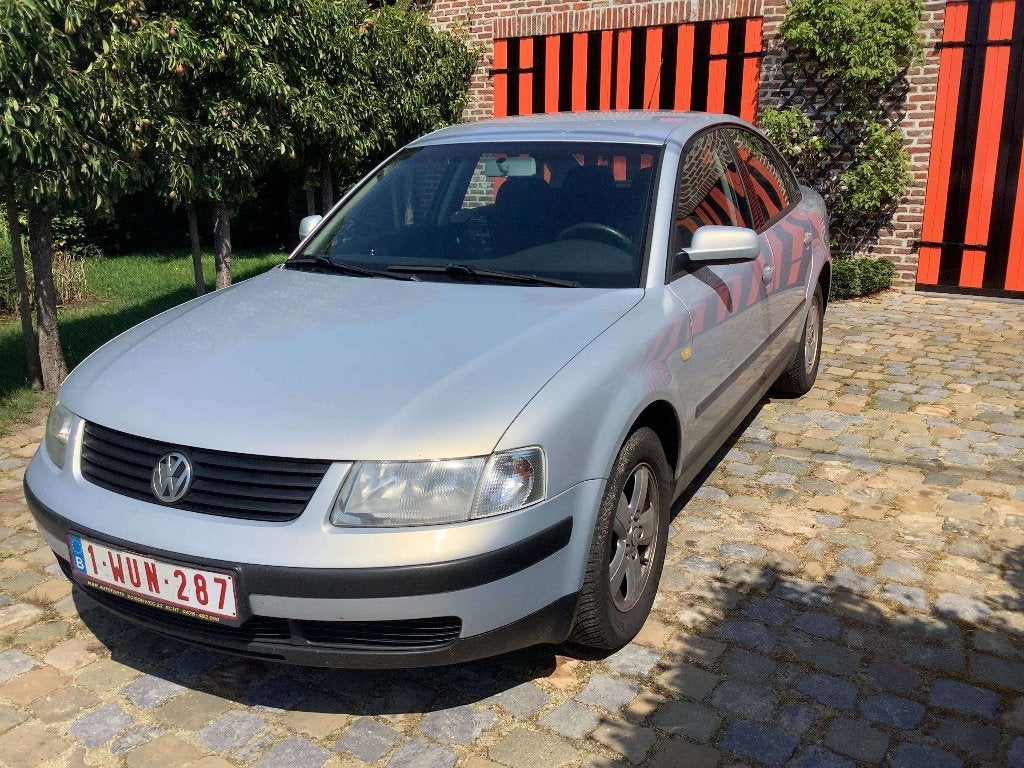Volkswagen Passat, Auto's, 4 deurs, Stof, 4 cilinders, 1600 cc