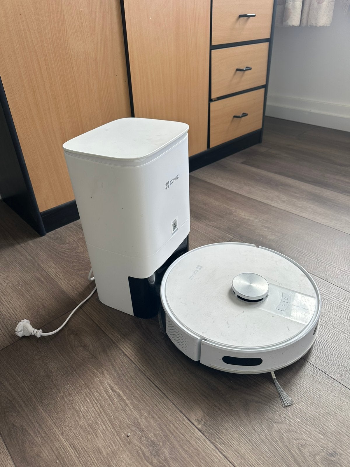 Robot aspirateur et laveur, Enlèvement, Utilisé, Moins de 1 200 watts, Autres marques