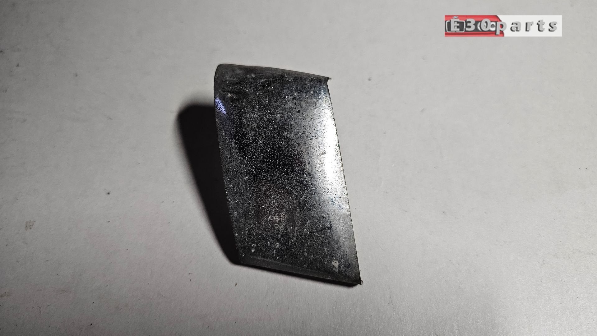 Voorbumper afdekkap chrome rechts  BMW 3-serie E30 Type 1 51, Gebruikt, -, Voor, Ophalen of Verzenden