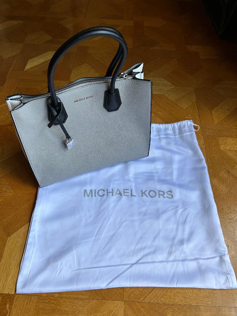 Sac en cuir Michael Kors NEUF, modèle Mercer, valeur 375 €, Enlèvement ou Envoi