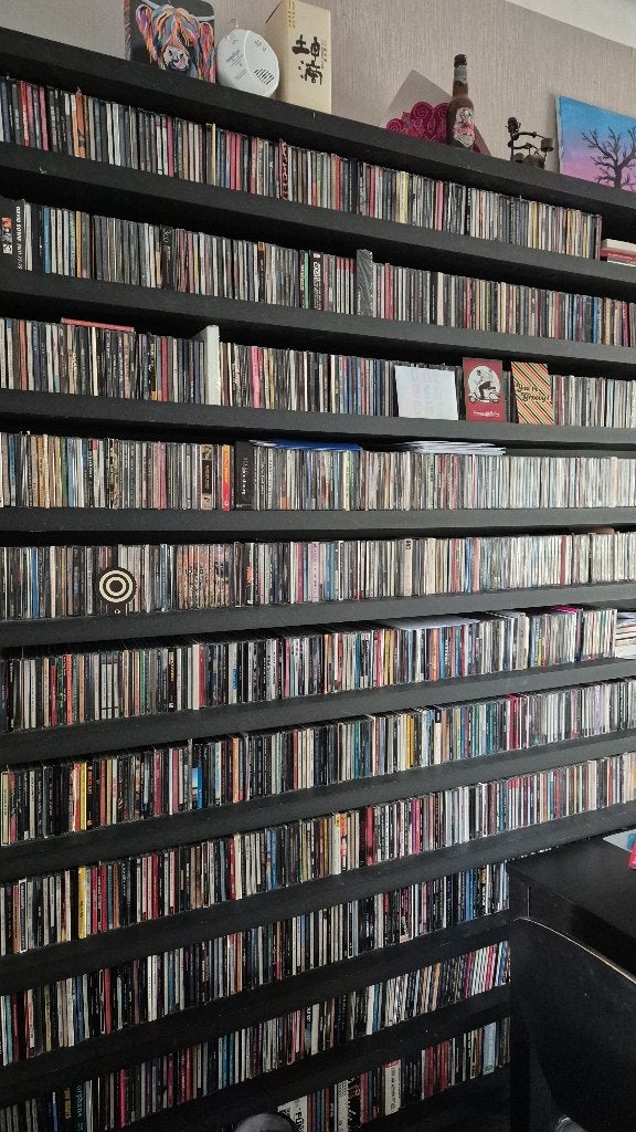 Meuble CD en MDF GRATUIT (ou étagères en MDF), Enlèvement, Utilisé