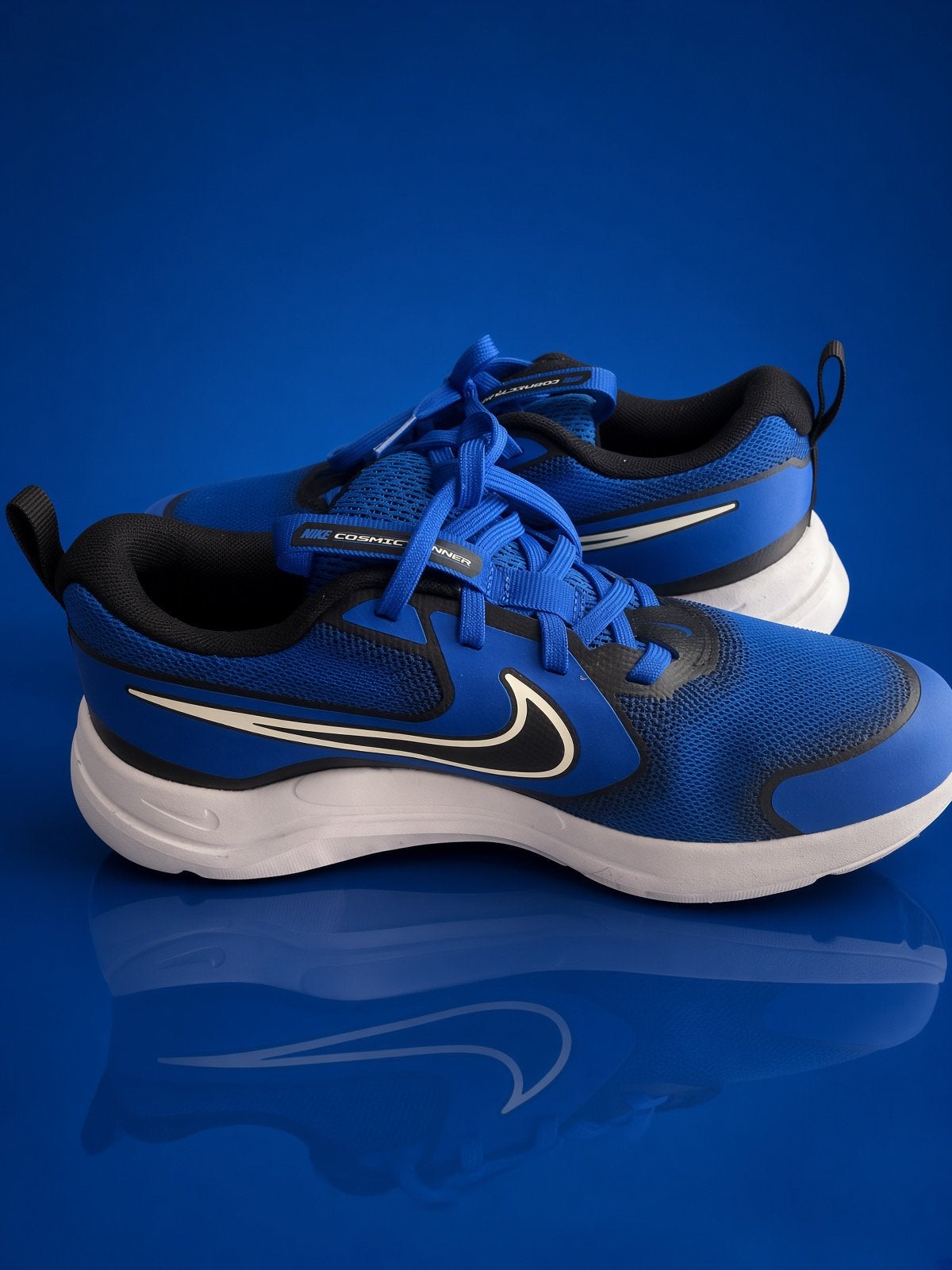 Nike Cosmic Runner GS taille EU 38.5-Nouveau, Neuf, Course à pied, Chaussures de course à pied, Enlèvement ou Envoi