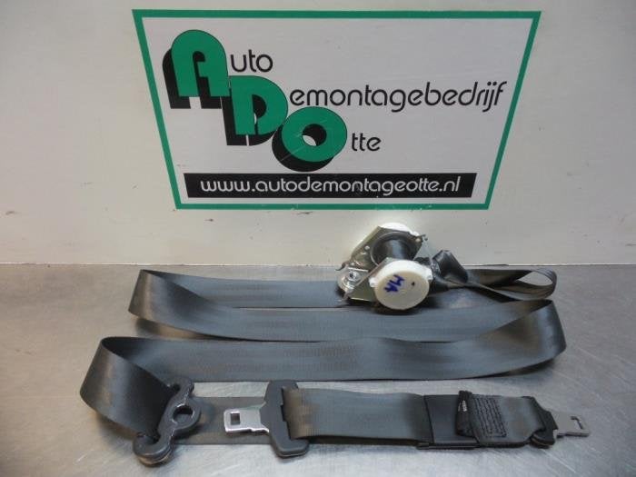 Ceinture de sécurité arrière centre d'un Renault Clio (Cl, Renault, -, 3 mois de garantie, Utilisé