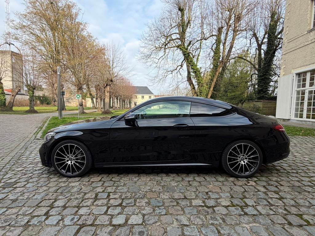 Mercedes C200 Coupe Benzine Mildhybride Amg Pack 2018, Auto's, Automaat, Euro 6, Zwart, Leder