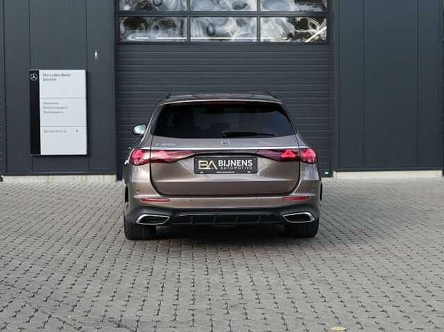 Mercedes-Benz E 300 e PHEV AMG Line mét extended warranty, Autos, Achat, Autres carburants, Automatique, Brun