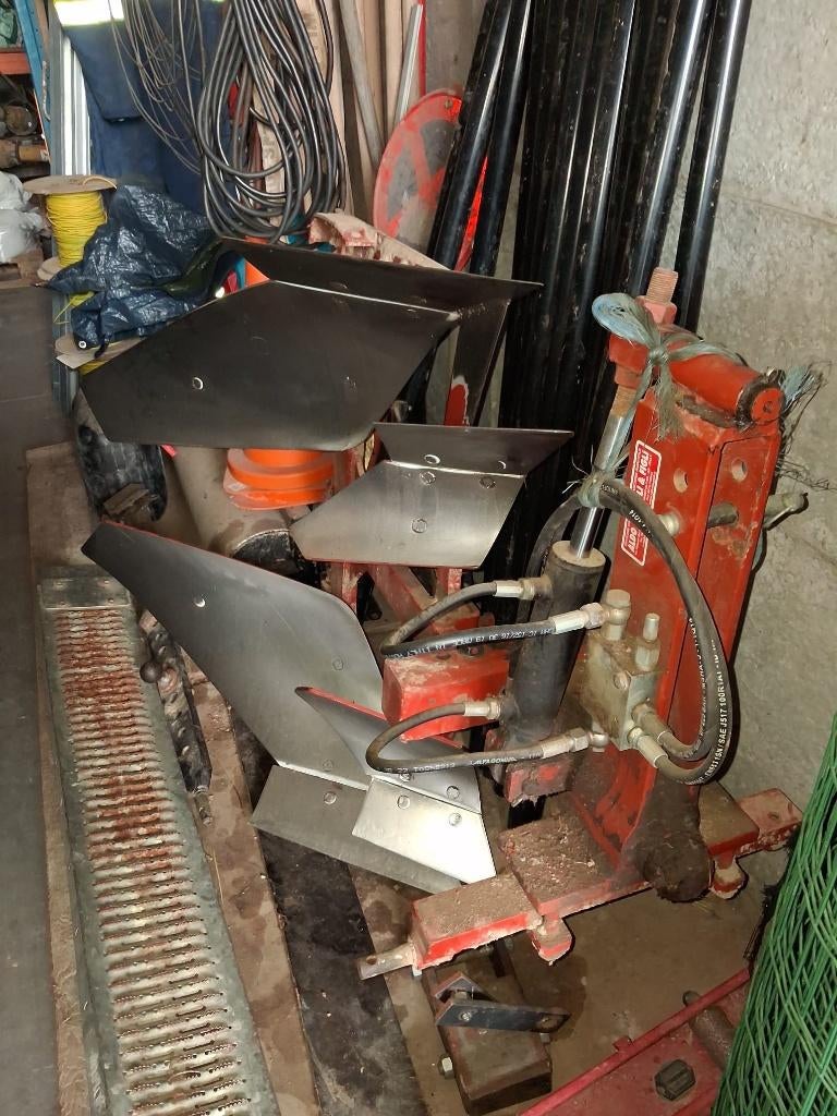 Charrue agricole hydraulique, Enlèvement, Autres types