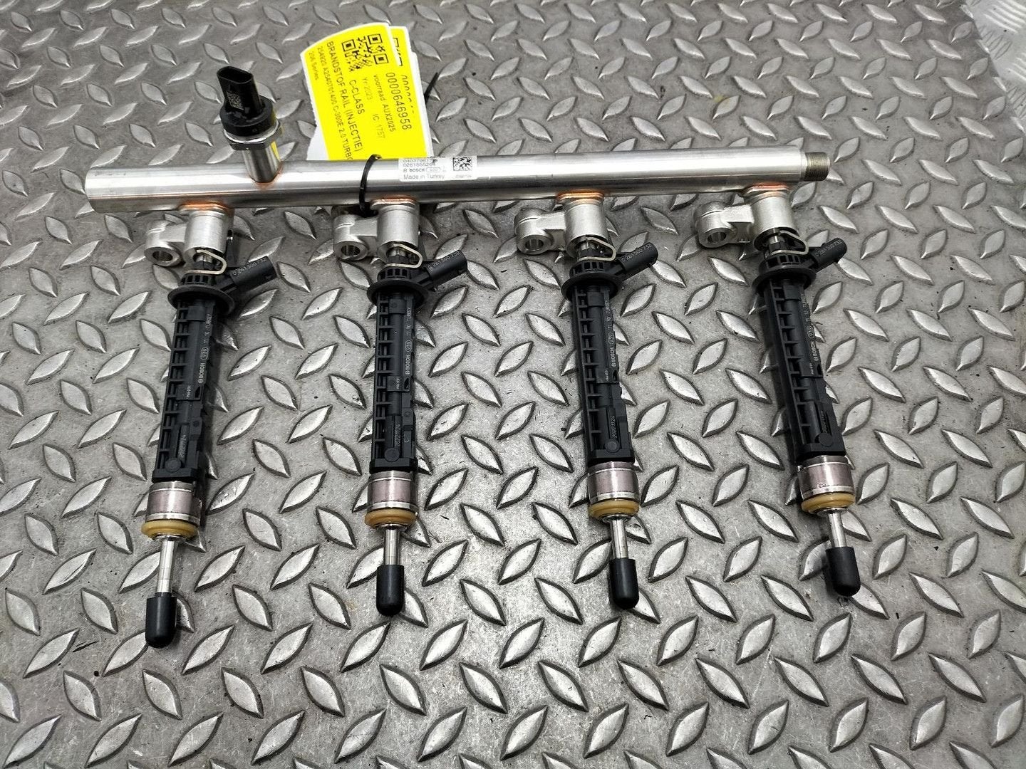 MERCEDES C-CLASS BRANDSTOF RAIL (INJECTIE) 2540701400 2023, Enlèvement ou Envoi, Utilisé, ARN reconnu
