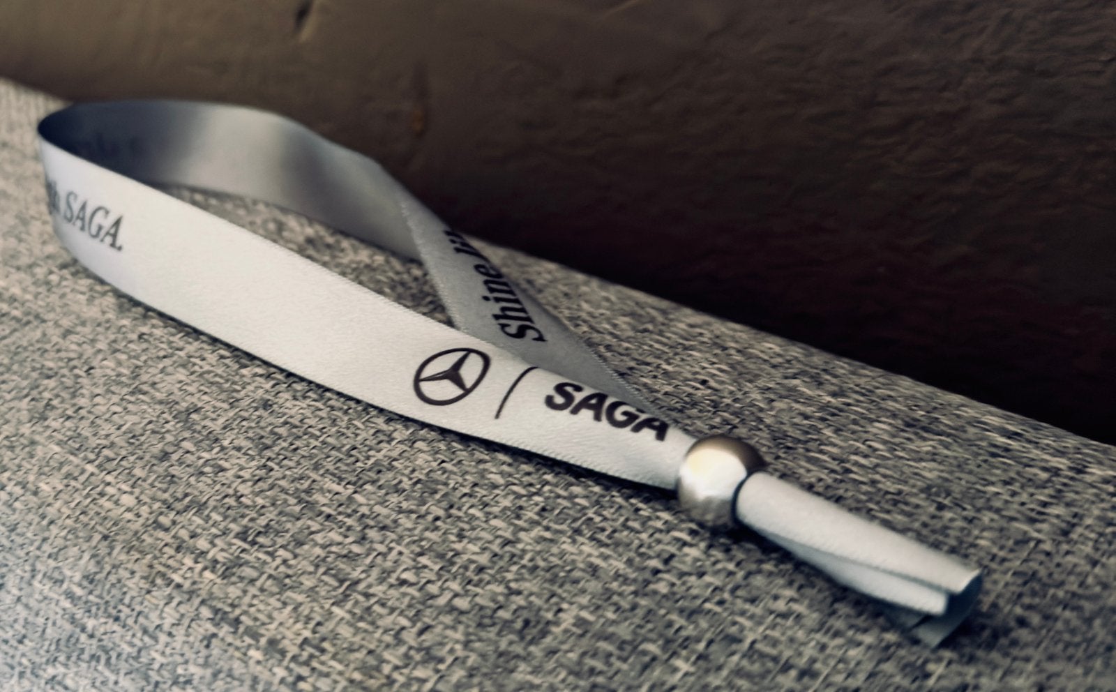 Mercedes-Benz polsbandje, Handtassen en Accessoires, Ophalen of Verzenden, Nieuw
