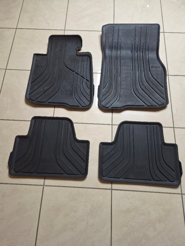 tapis caoutchouc voiture, Autos : Divers, Enlèvement, Utilisé