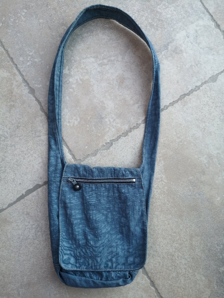 Merk Kipling: crossover schoudertas, Handtassen en Accessoires, Tassen | Schoudertassen, Ophalen of Verzenden, Gebruikt, Blauw