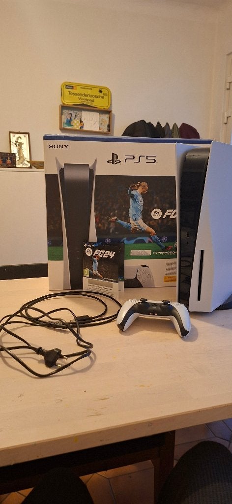 Édition disque Playstation 5 complète, Consoles de jeu & Jeux vidéo, Consoles de jeu | Sony PlayStation 5, Enlèvement, Comme neuf