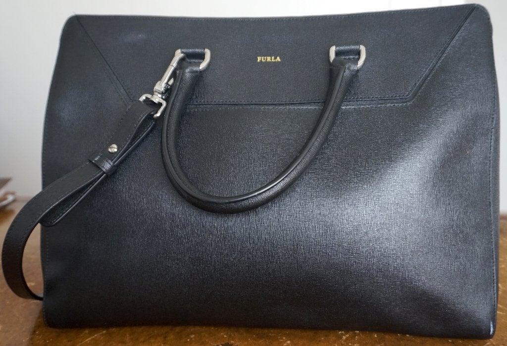 FURLA zwarte grote handtas met schouderriem, Ophalen of Verzenden, Nieuw, Zwart, Handtas