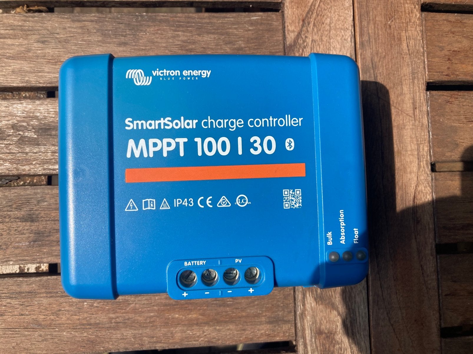 Victron smart solar charge controller, Ophalen, Zo goed als nieuw