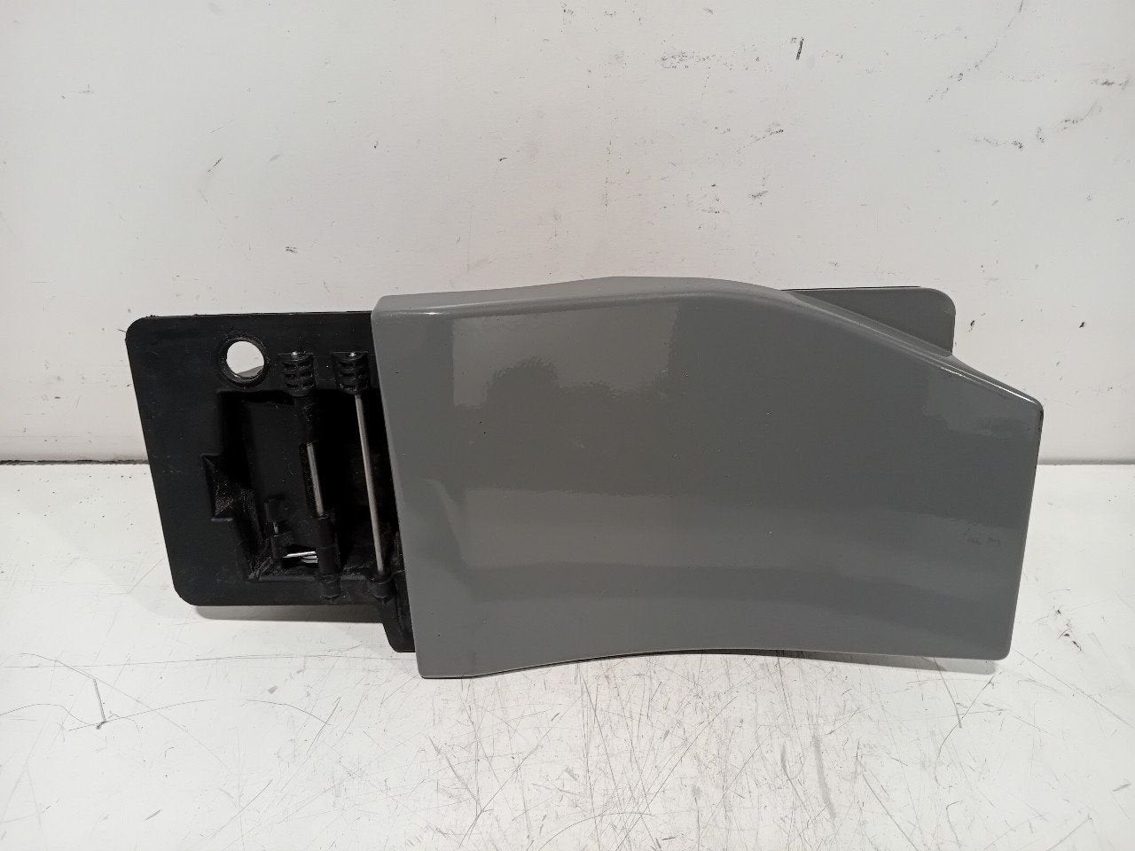 Tank klep Opel Vivaro, Onderdelen@venauto.nl, Van der Ven Autorecycling B.V., Ettenseweg 76, 4706 PB Roosendaal, The Netherlands
