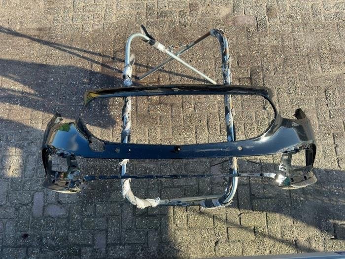 Voorbumper van een Mercedes E-Klasse, Gebruikt, -, Ophalen of Verzenden, Bumper