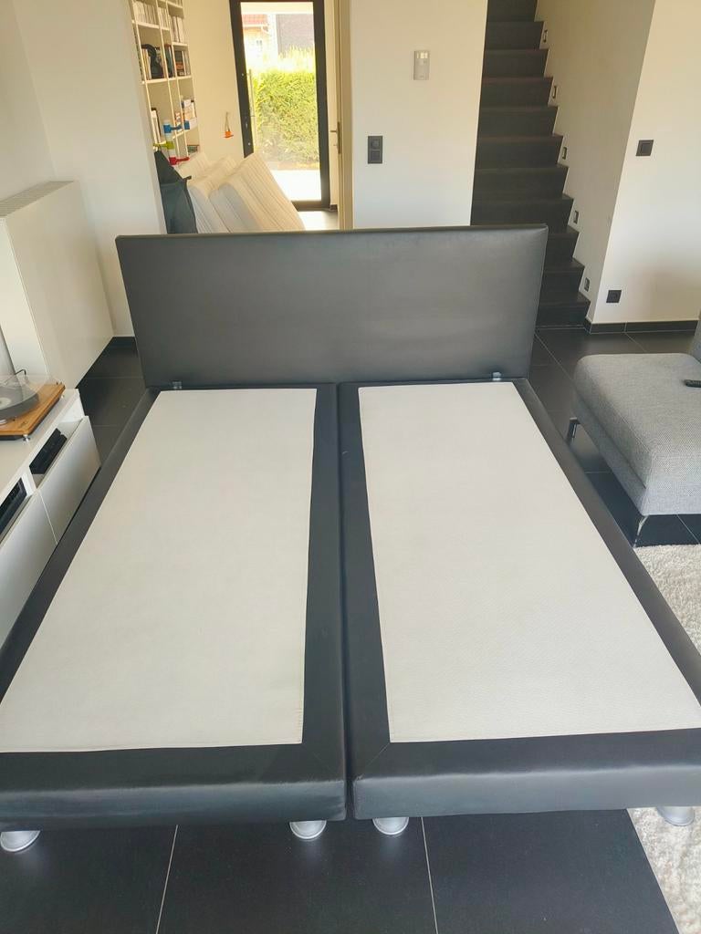 Moderne boxspring, Ophalen, Zwart