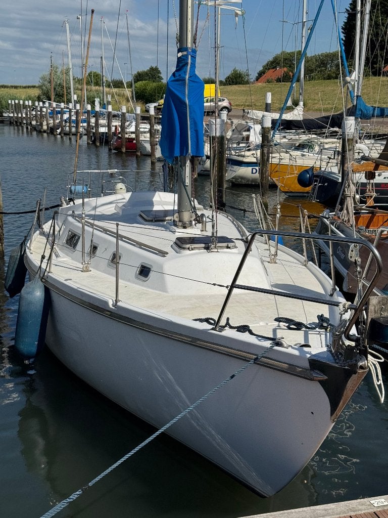 Zeiljacht Contest 33, Watersport en Boten, Kajuitzeilboten en Zeiljachten, Gebruikt, 1.90 meter, Binnenboordmotor, Diesel