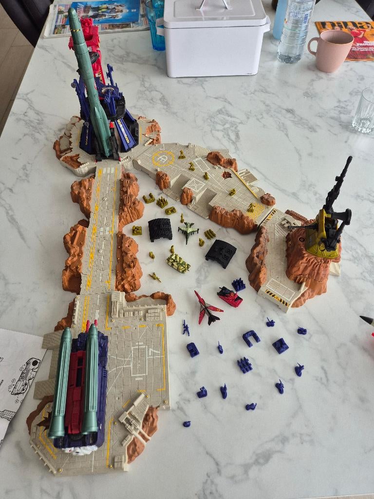 Micro Machines Military Laser Attack Airstrip, Collections, Enlèvement ou Envoi