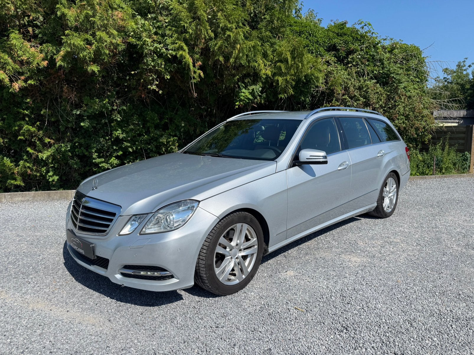 Mercedes-Benz E 250 CDI Avantgarde * FULL MERCEDES SERVICE, Auto's, Mercedes-Benz, Automaat, Euro 5, Achterwielaandrijving, Zwart