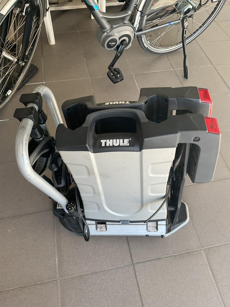 Fietsendrager Thule 932, Ophalen, Gebruikt, 2 fietsen, Trekhaakdrager