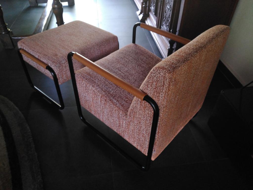 Jori lounge zeteltje met pouf, Maison & Meubles, Fauteuils, Comme neuf, Cuir, Métal, Tissus, 50 à 75 cm, Moins de 75 cm, Enlèvement