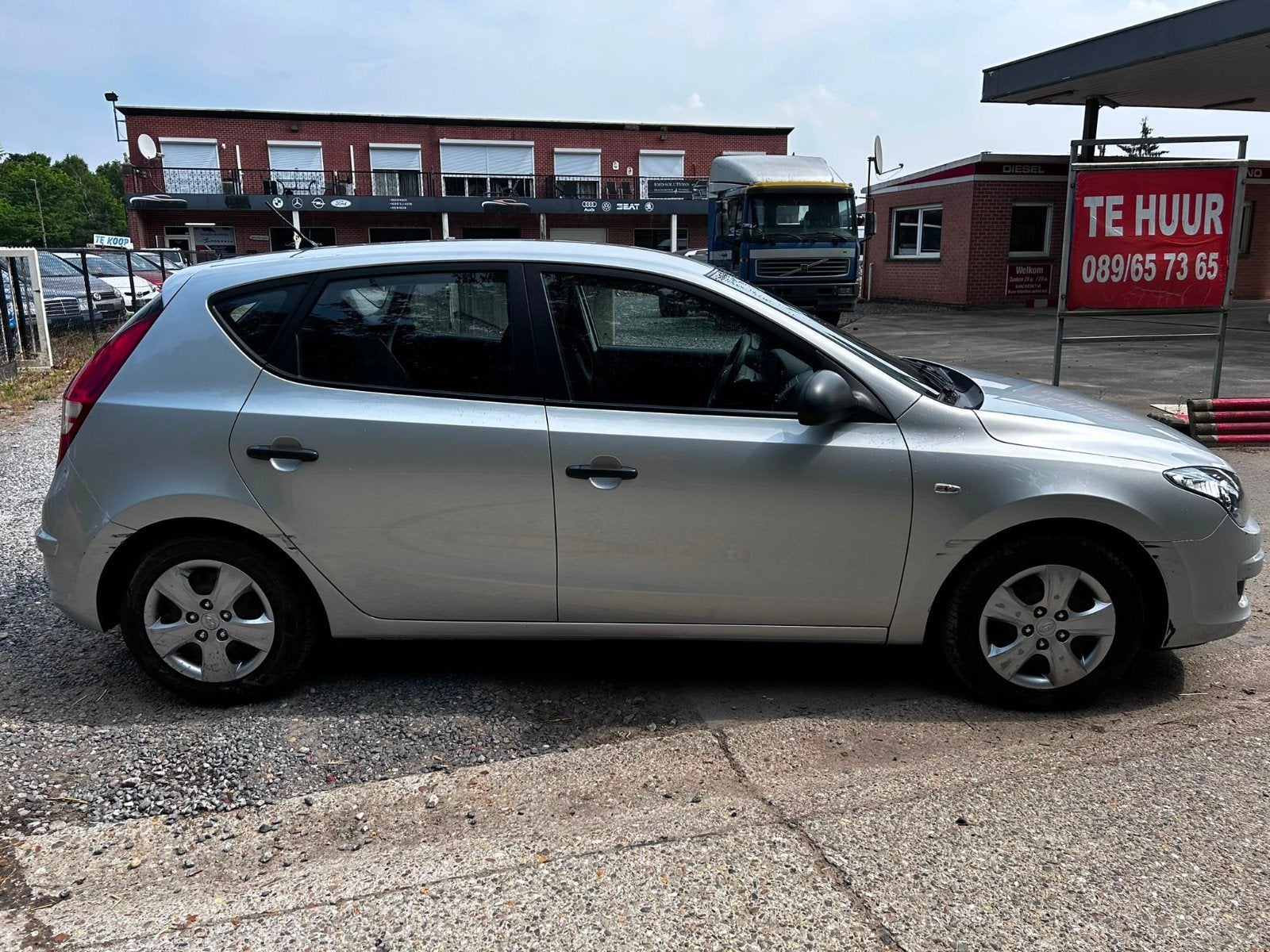 Hyundai i30 1.4 benziene 163000 km bij 2009, Auto's, Voorwielaandrijving, 4 deurs, Stof, Zwart
