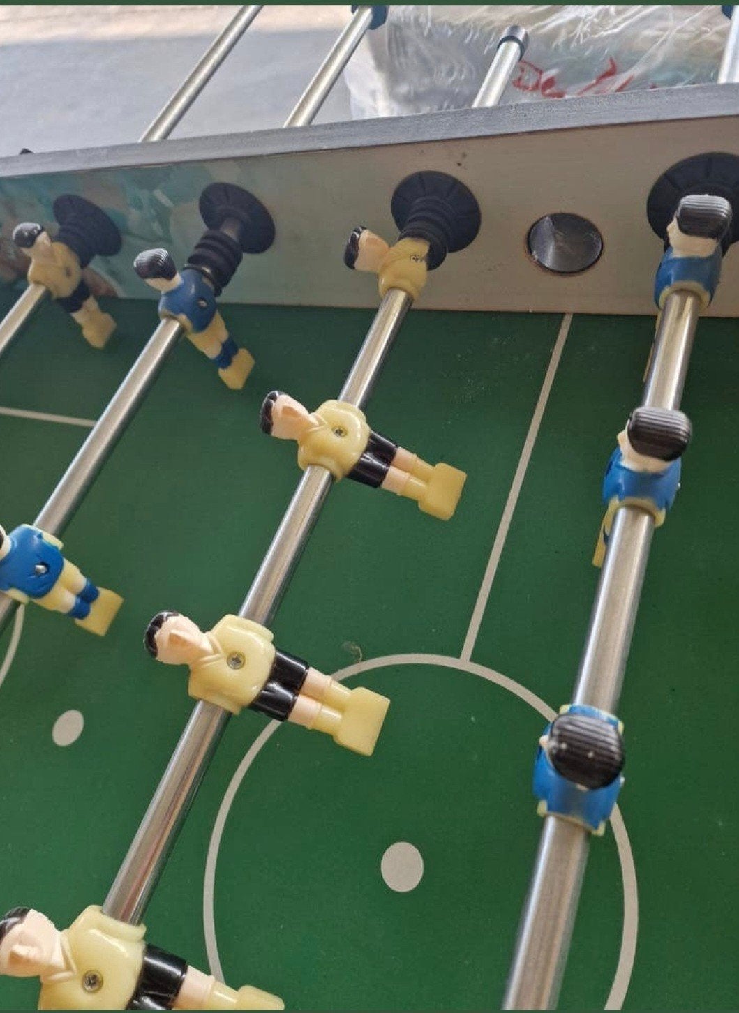 Voetbaltafel, Enlèvement