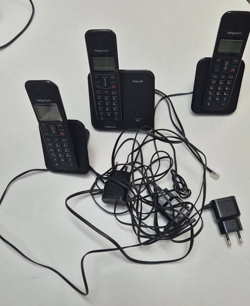 draadloze telefoon driedelig, Telecommunicatie, Ophalen, Gebruikt, 3 handsets