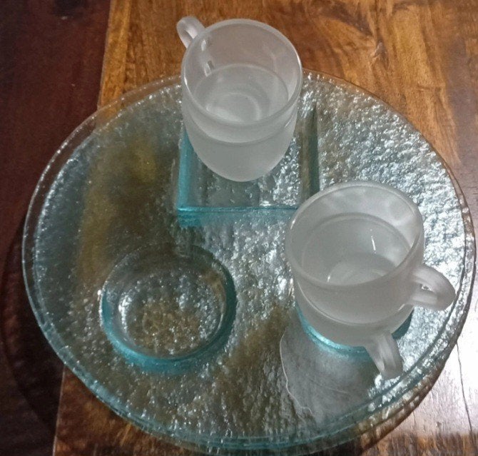 Aperitiefbordjes met kopjes, glas, 4 stuks, Ophalen of Verzenden, Glas