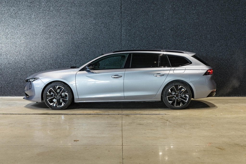 Peugeot 508 SW 1.6 Hybrid 225 e-EAT8 Allure (automatique), Autos, 12 kWh, Achat, Climatisation automatique, Entreprise
