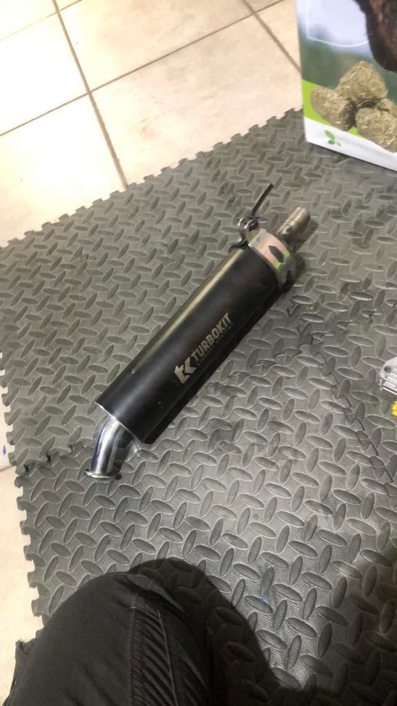 Turbokit, Enlèvement
