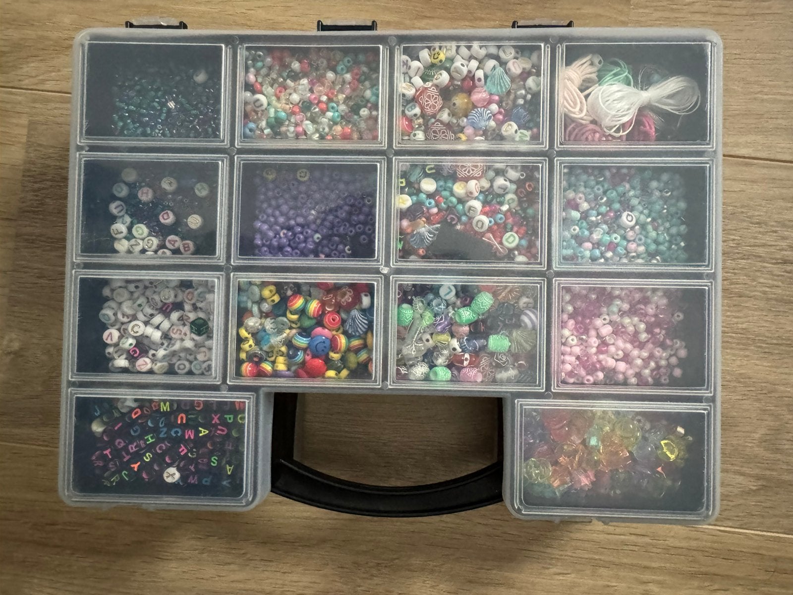 Set met allerlei parels, Ophalen, Zo goed als nieuw
