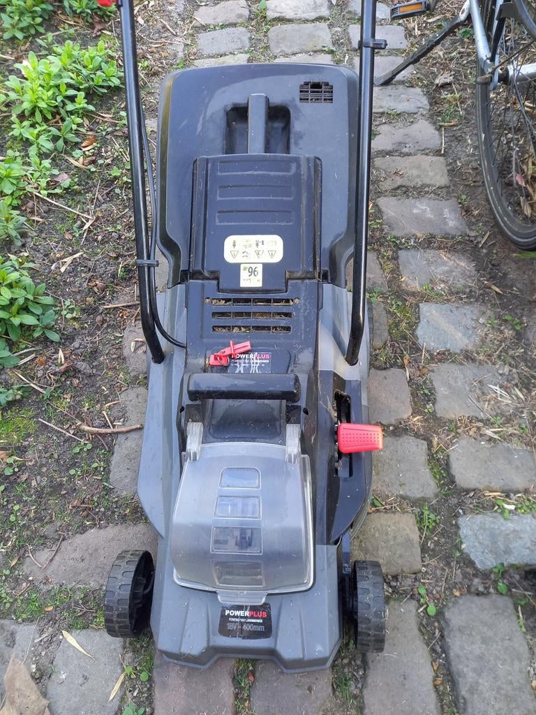 Grasmachine Power Plus, Enlèvement
